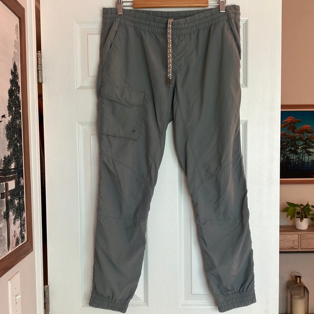 Columbia Women’s Gray Silver Ridge Hiking Pants